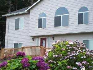 Featured Real Estate Listings for Sale from Amy Libby Lincoln City Oregon